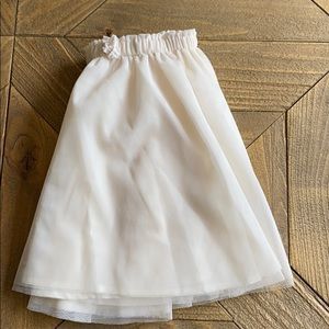 Adorable 4T girls tulle skirt!